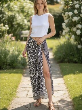 La Blanca Navy and White Printed Sarong Coverup